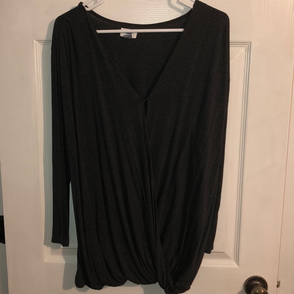 Old Navy Tops - Grey blouse with gathered fabric draping front